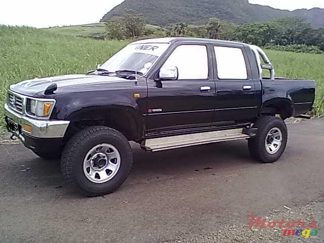 1995' Toyota 4x4 hilux photo #2