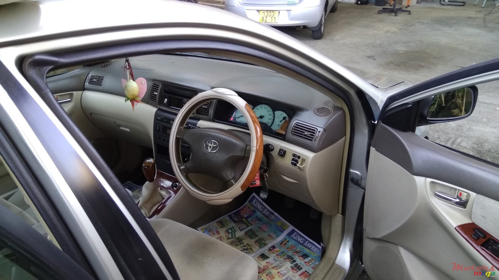 2001' Toyota Corolla photo #3