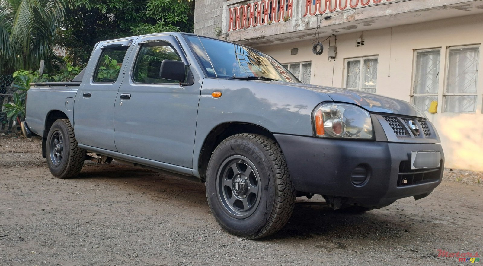 2007' Nissan Navara photo #4
