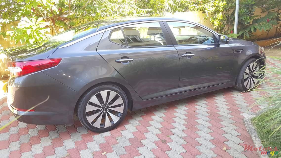 2012' Kia Optima photo #1