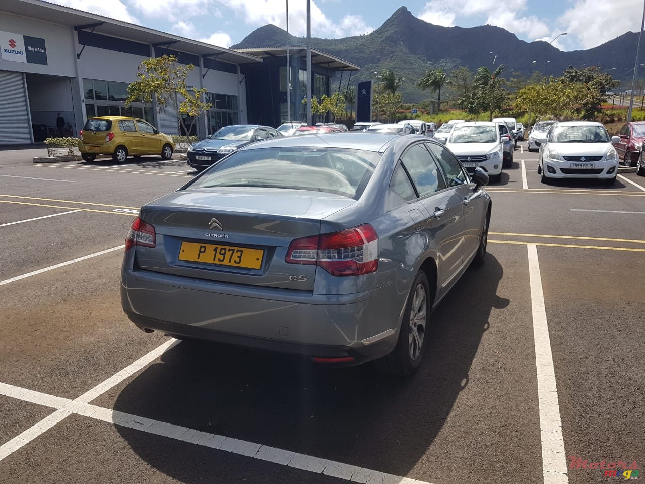 2013' Citroen C5 photo #3