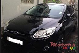 2012' Ford Focus Sedan photo #2