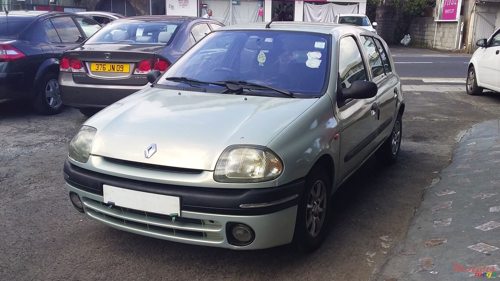 1999' Renault Clio photo #2