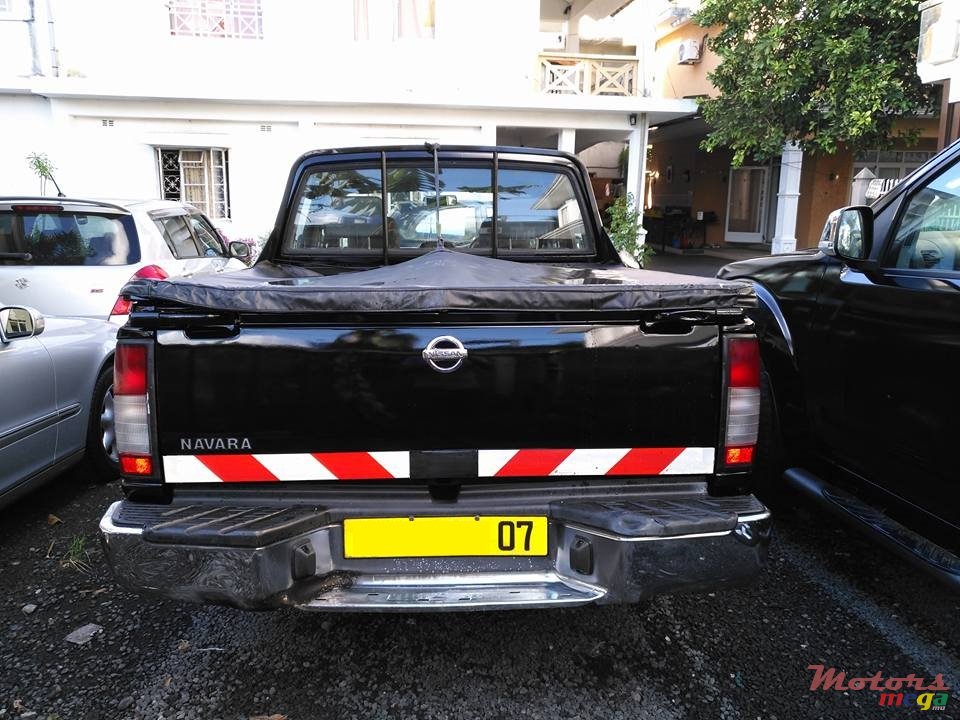 2007' Nissan Navara photo #3