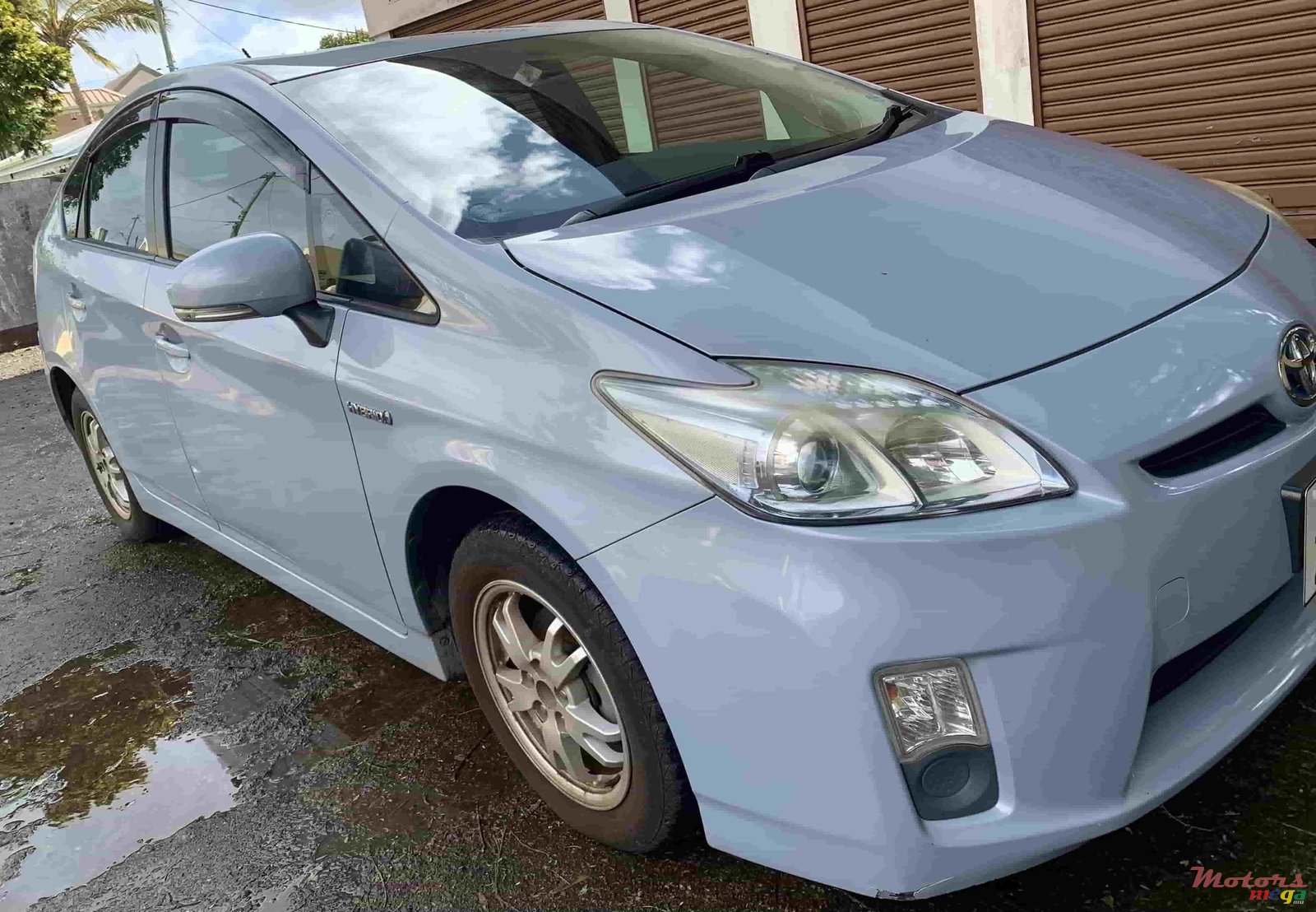 2011' Toyota Prius photo #7