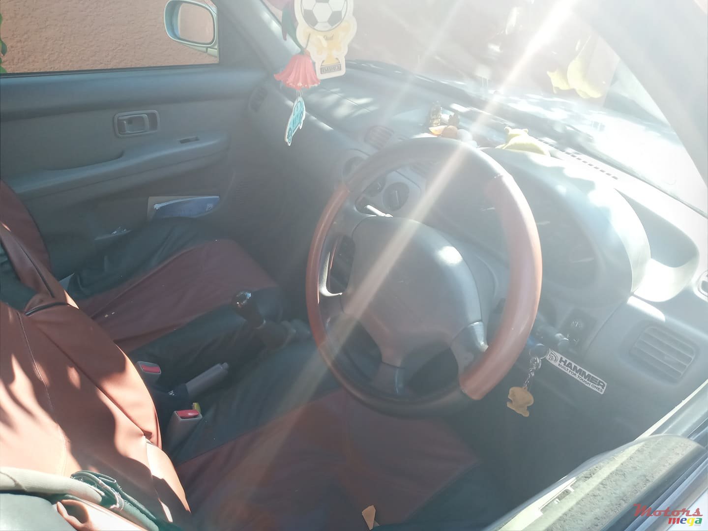 2000' Nissan March photo #2