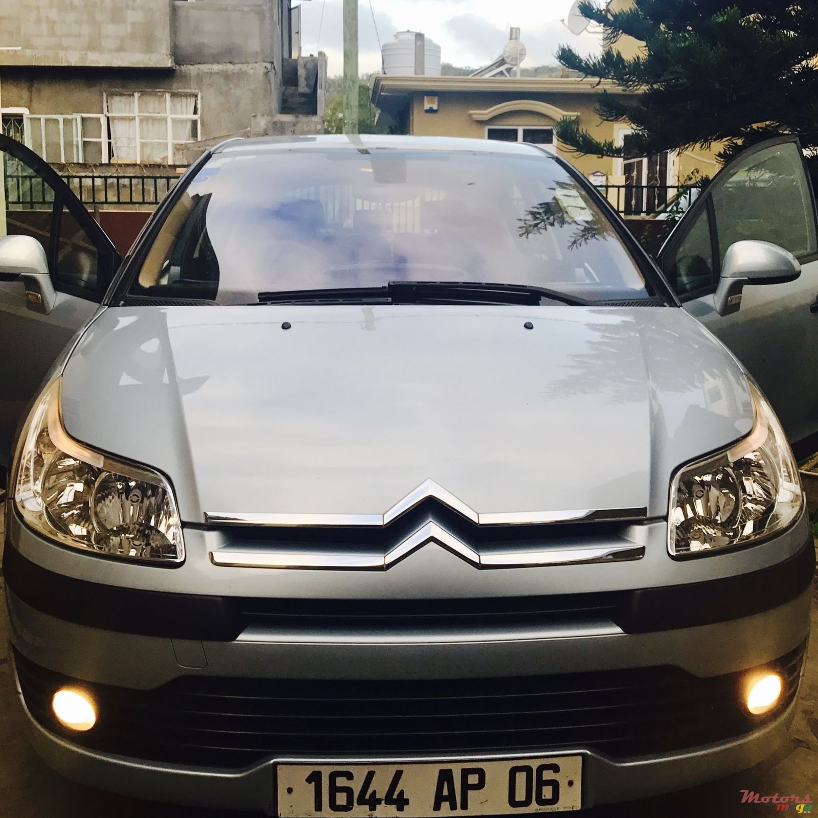 2006' Citroen C4 photo #3