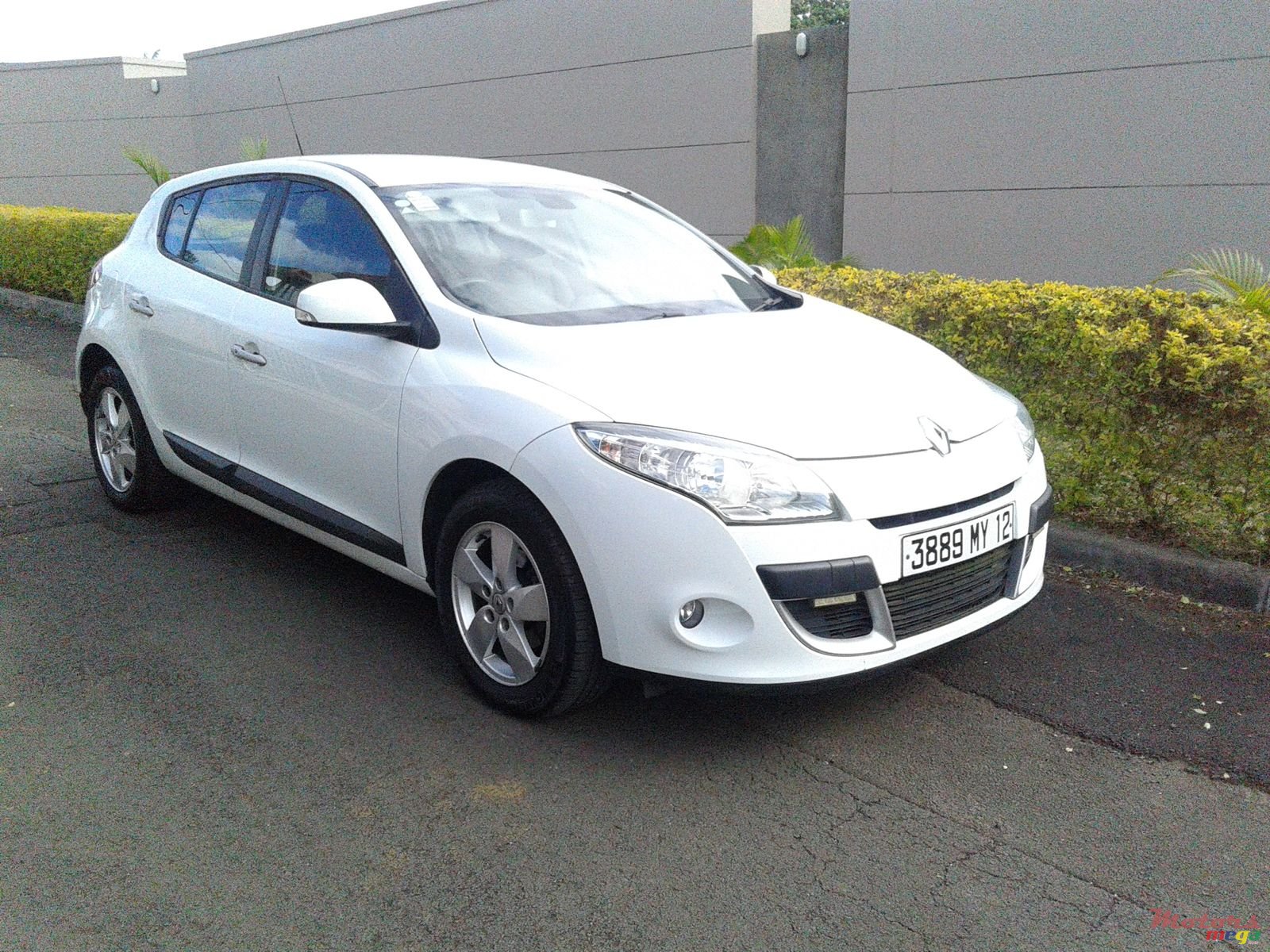 2012' Renault Megane 1,6L 16V photo #1