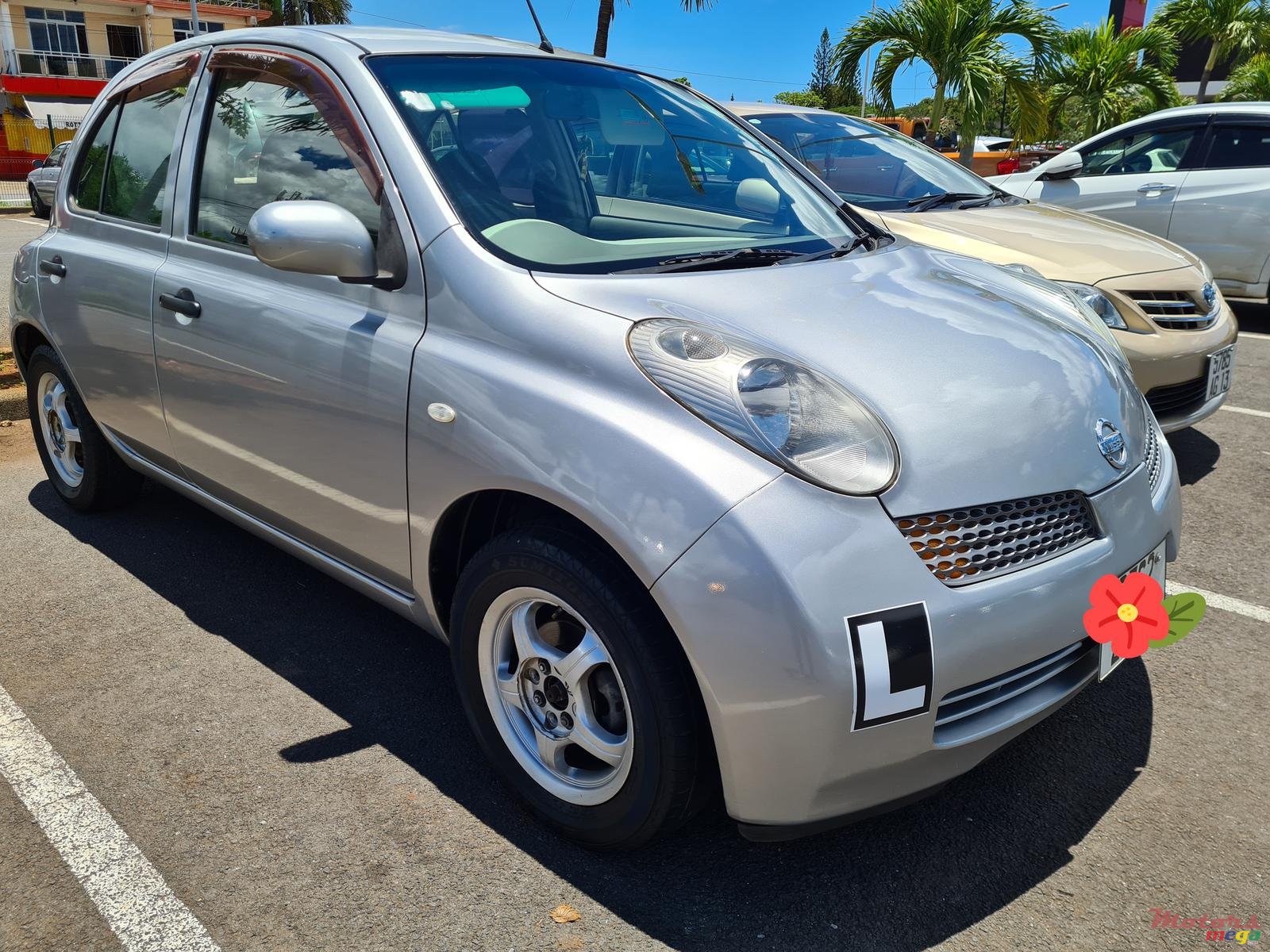 2002' Nissan March photo #2