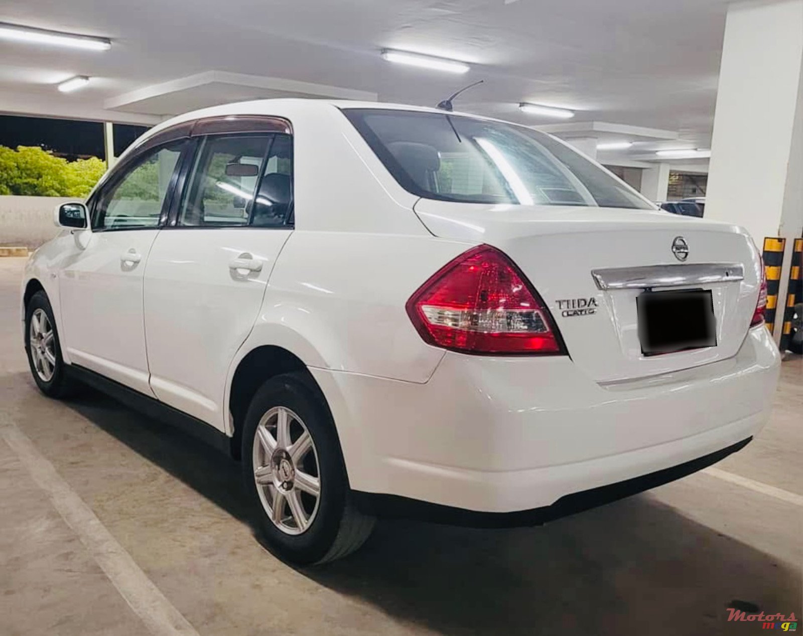 2006' Nissan Tiida photo #3