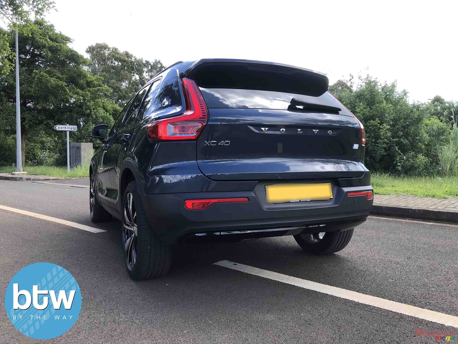 2022' Volvo XC40 T5 Recharge PHEV photo #3