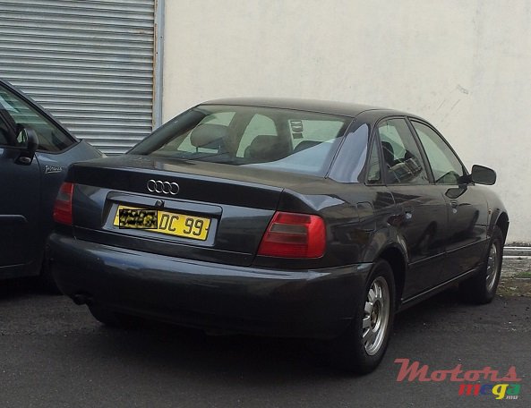 1999' Audi A4 photo #2