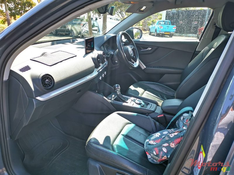 2017' Audi Q2 photo #6