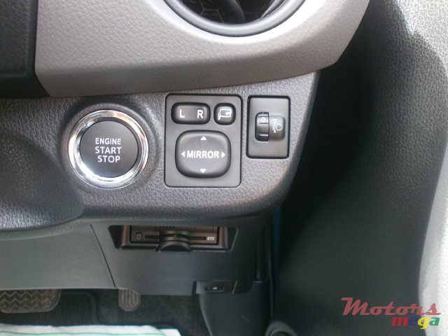 2014' Toyota Vista VITZ photo #6
