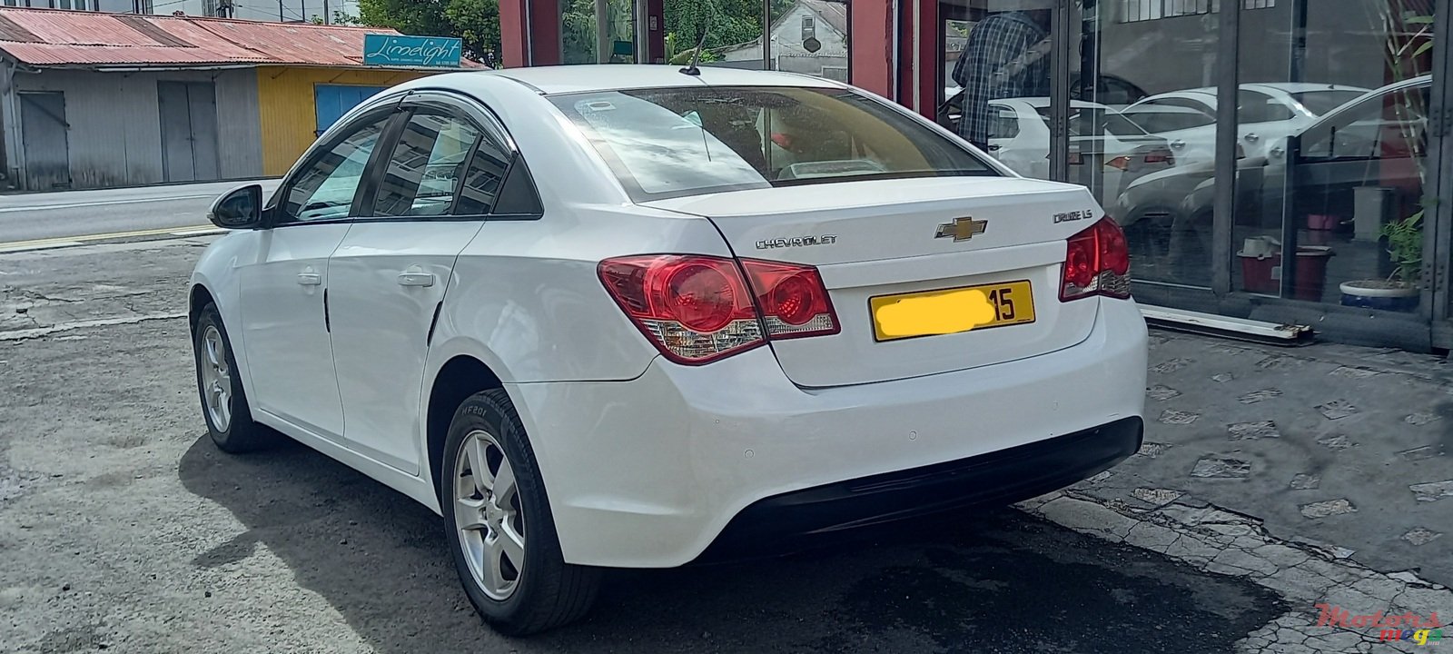 2015' Chevrolet Cruze photo #4