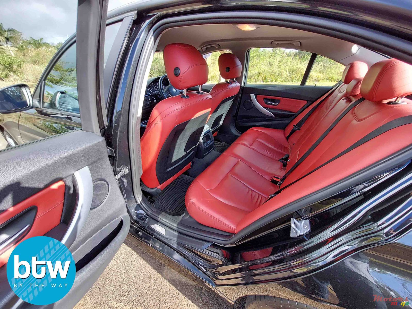 2014' BMW 320 photo #5