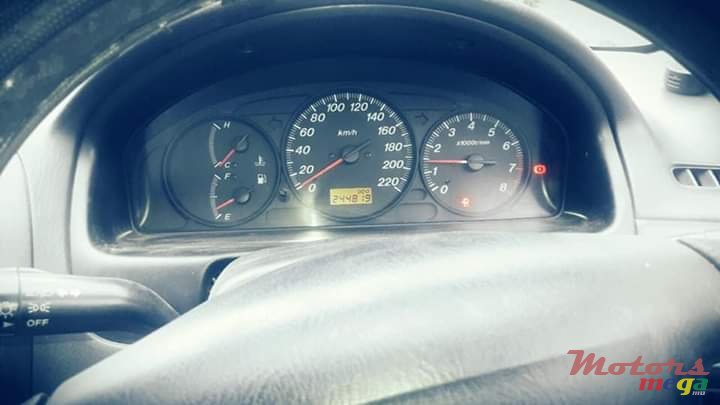 2002' Mazda 323 Non photo #2