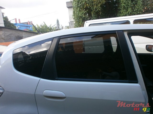 2013' Honda FCX Clarity fit hybrid photo #4