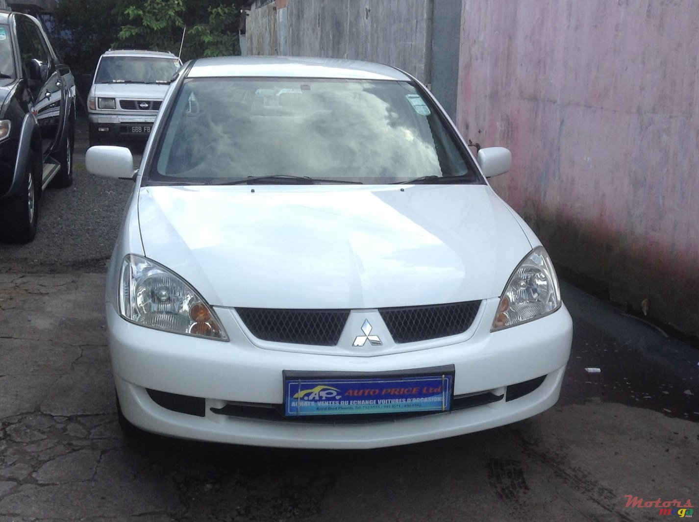 2007' Mitsubishi Lancer photo #1