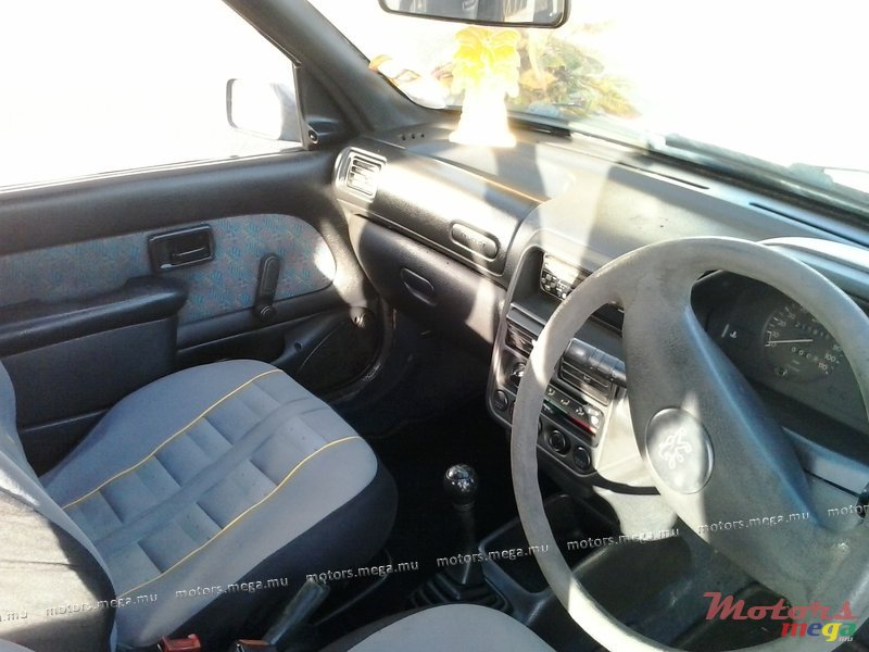 1997' Peugeot 106 106 equinox photo #1