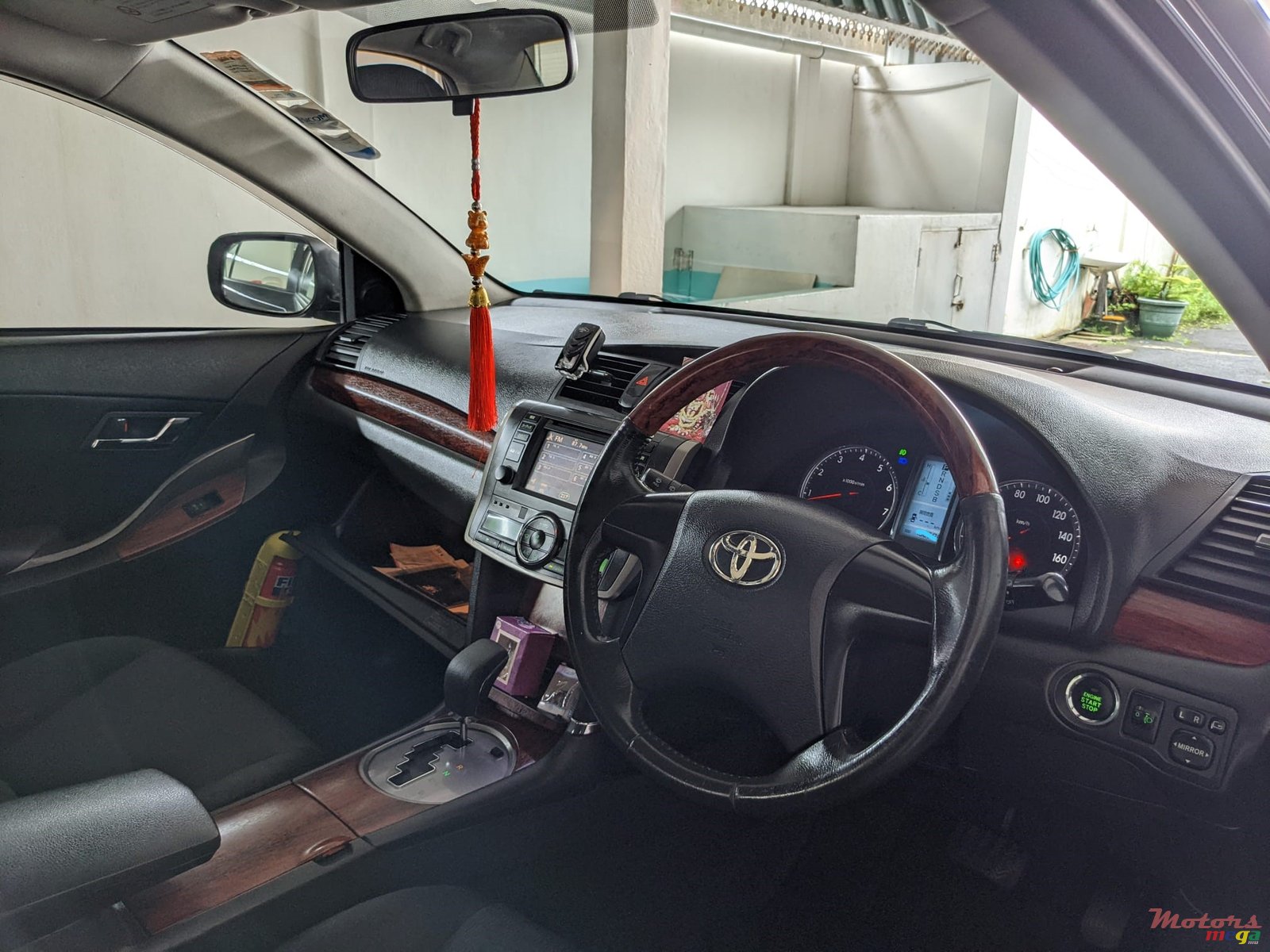 2010' Toyota Allion photo #1