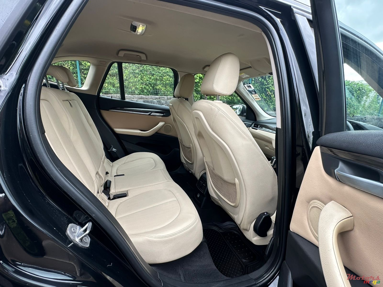 2017' BMW X1 photo #7