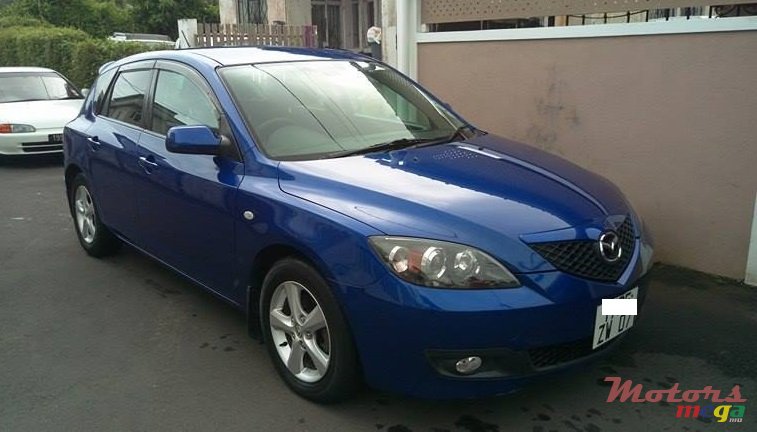 2007' Mazda Axela H/Back photo #1