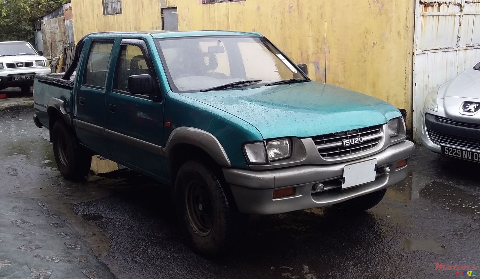 1999' Isuzu KB Series KB250 photo #1