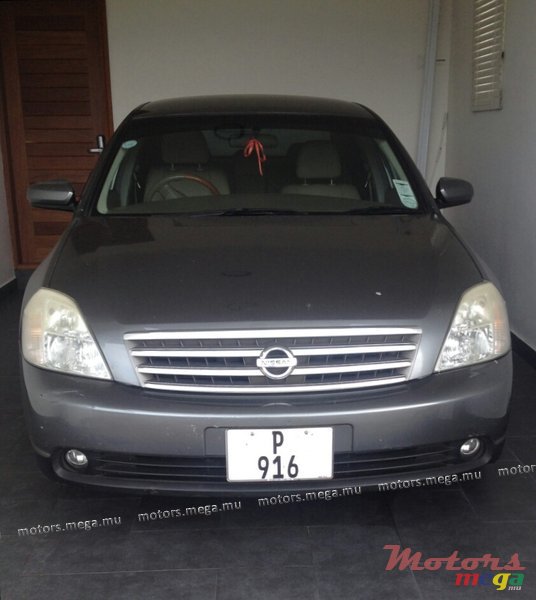 2005' Nissan Cefiro photo #1