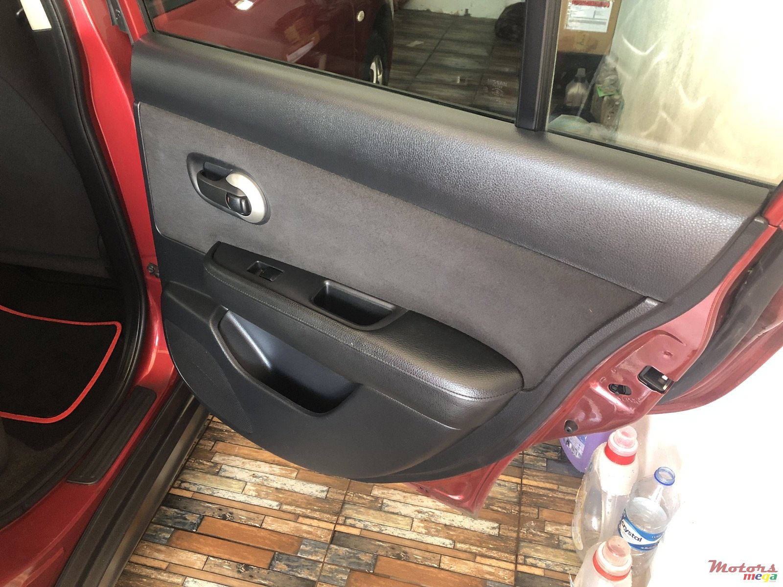 2009' Nissan Tiida photo #6