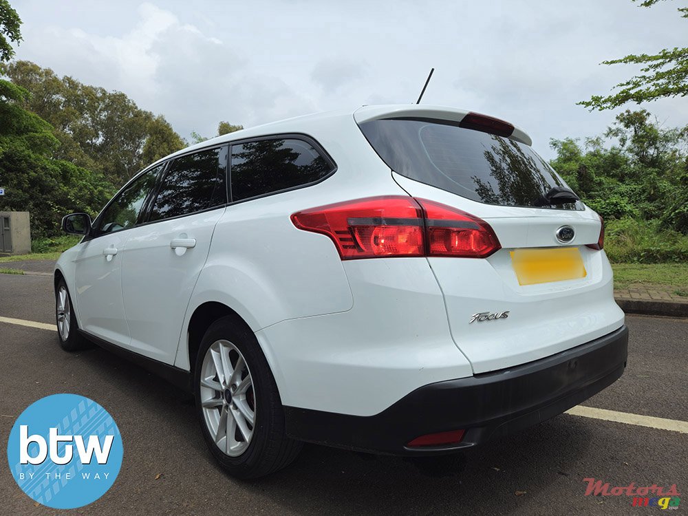 2018' Ford Focus photo #3