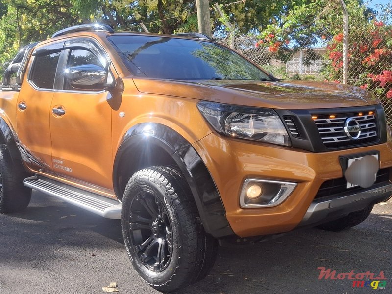 2019' Nissan Navara photo #2
