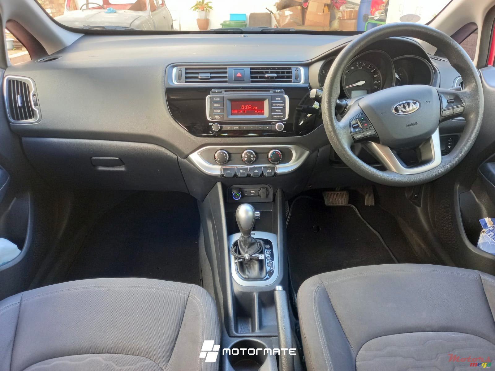 2016' Kia Rio photo #5