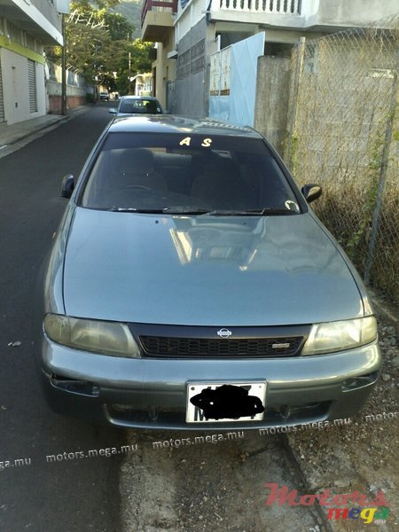 1994' Nissan photo #1