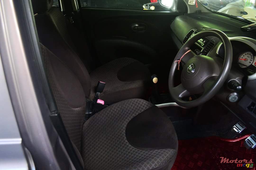 2010' Nissan March photo #6