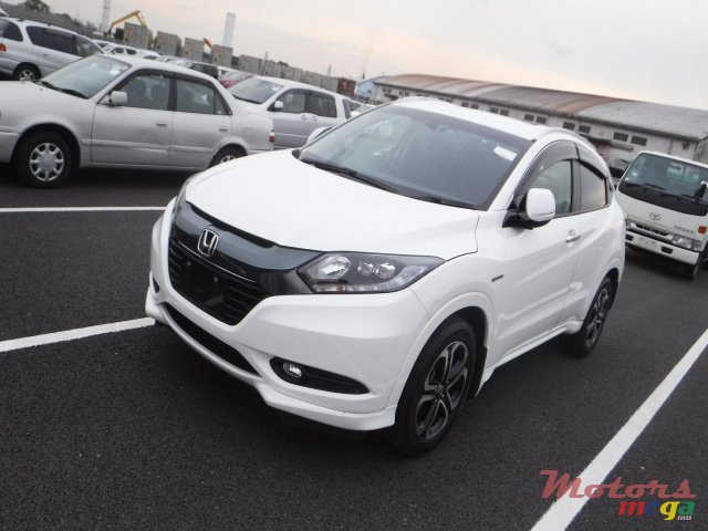 2015' Honda HR-V Vezel photo #1