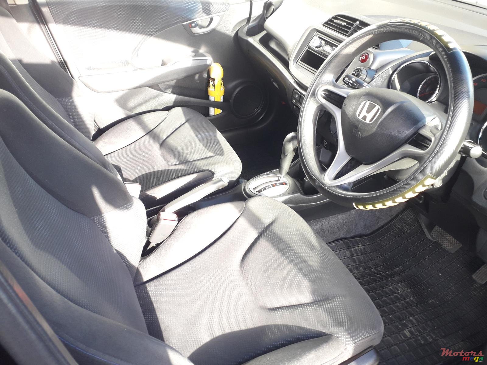 2012' Honda Fit auto photo #3