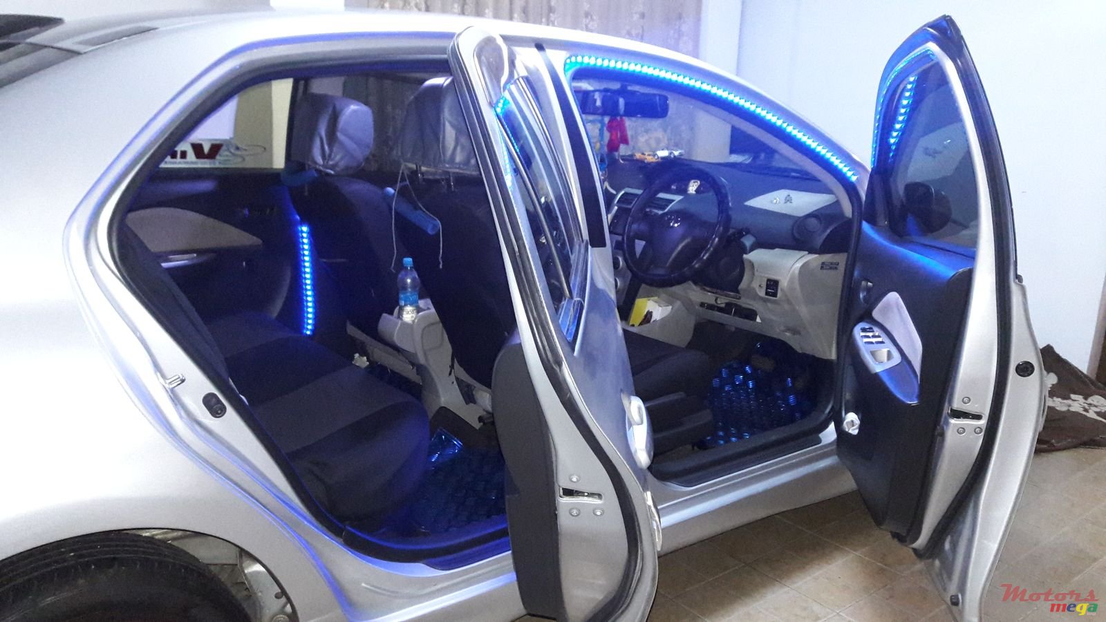 2006' Toyota Brevis photo #3