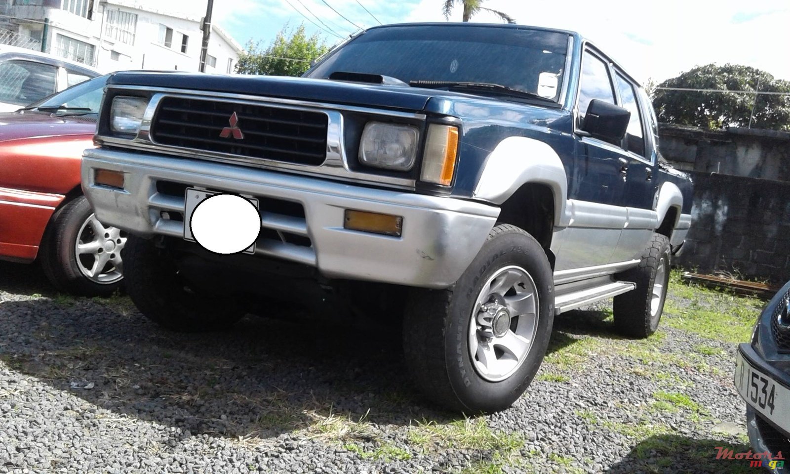 1998' Mitsubishi srada photo #1