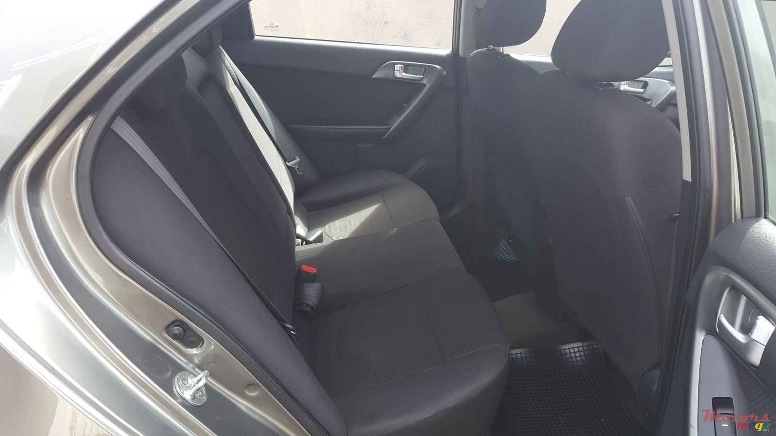 2011' Kia Cerato photo #7