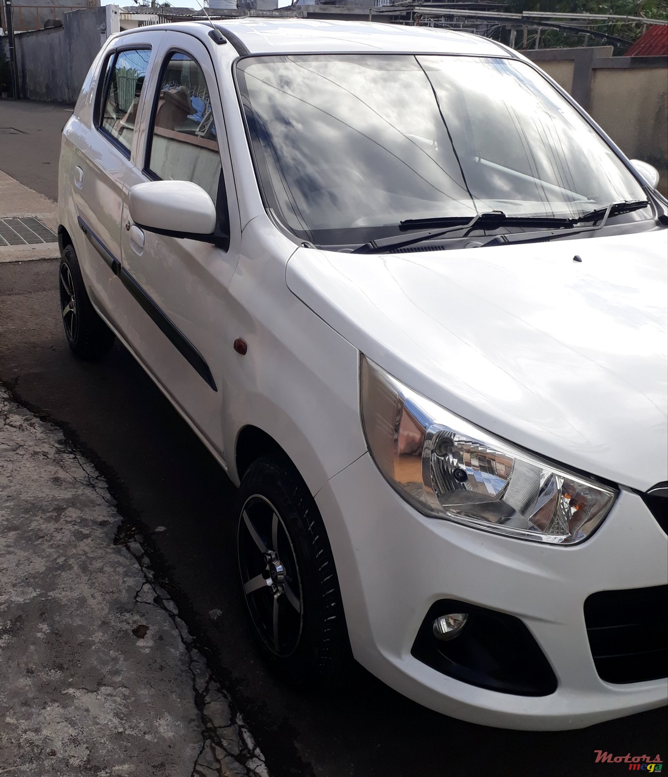 2016' Suzuki Alto photo #3