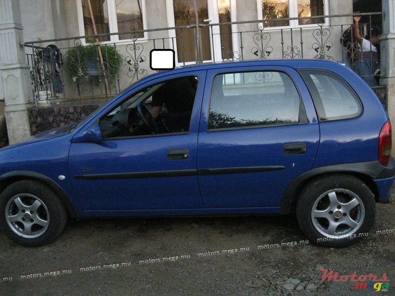 2000' Opel photo #3