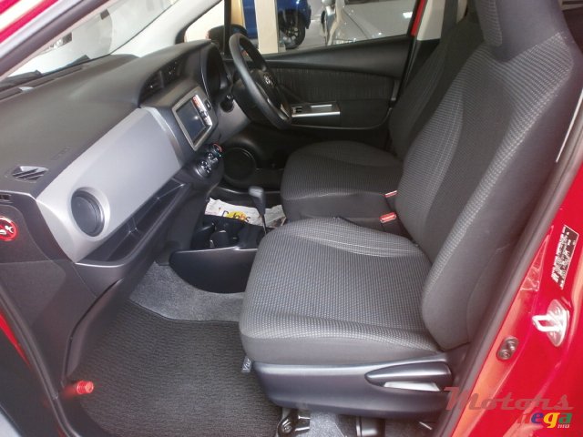 2015' Toyota Vitz photo #7