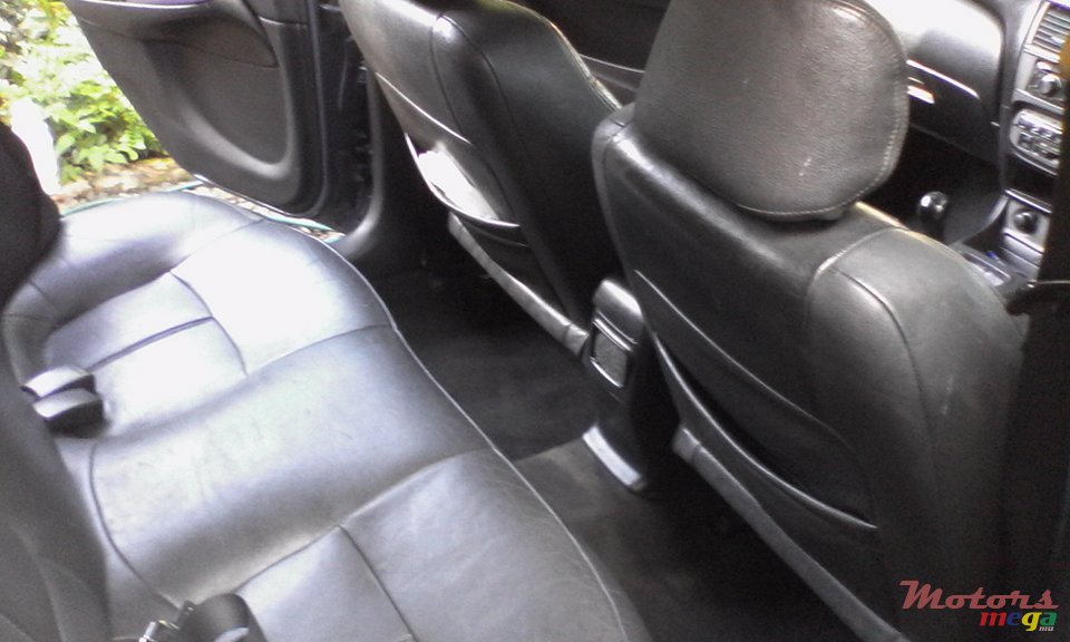 2004' Nissan Sunny photo #4