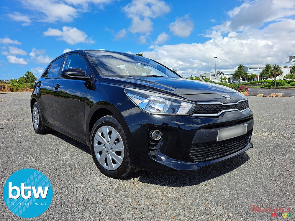 2017' Kia Rio photo #1