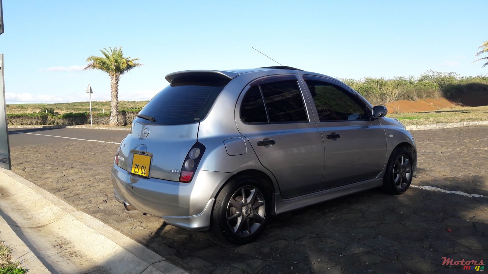 2004' Nissan March SR12 photo #3