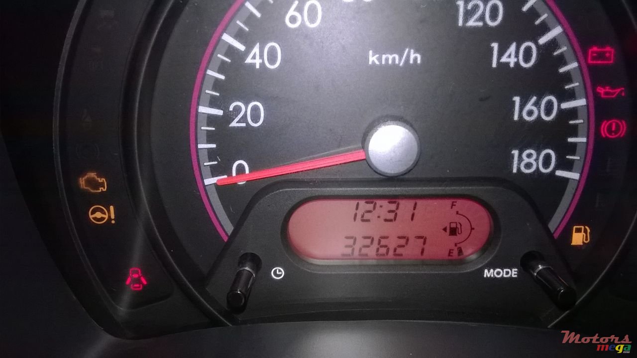 2013' Suzuki Celerio photo #4