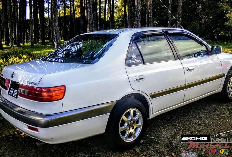 2000' Toyota Premio 1.5 photo #3