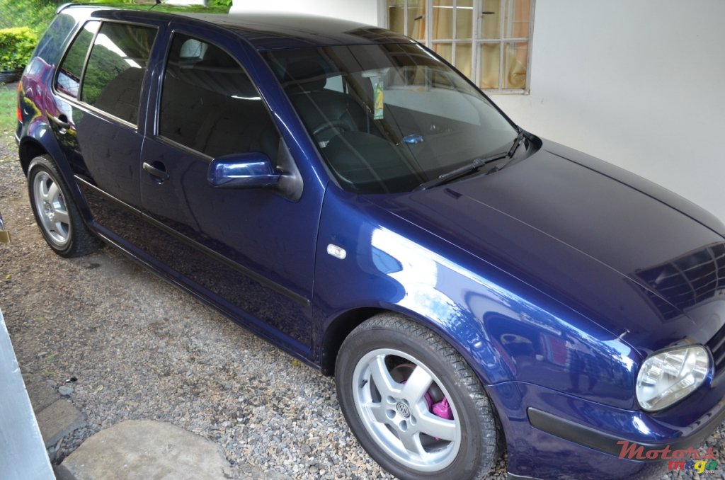 2005' Volkswagen Golf IV photo #1