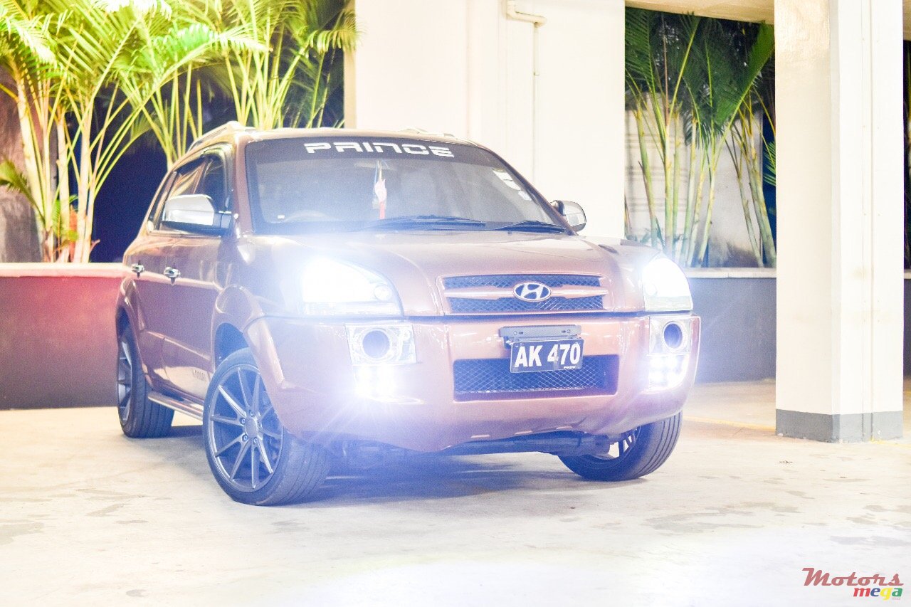 2005' Hyundai Tucson photo #6